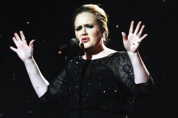 Adele encabeza las ventas en iTunes en 2011