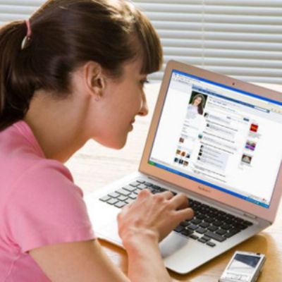 Facebook pierde millones de usuarios cada mes