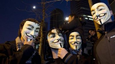 Hacker de 12 años provocaba el caos a cambio de videojuegos que le daba Anonymous